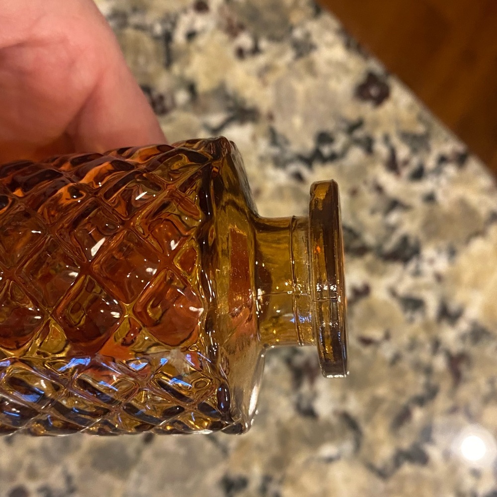 Set of 4 Amber Color Vintage Design Glass Mini Vases - Picture 5 of 6